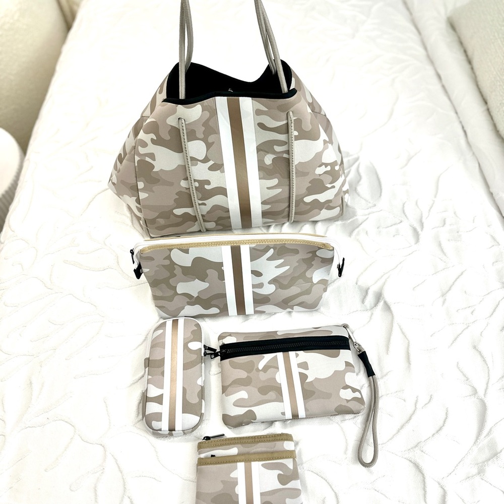 Haute Shore Neoprene Tote Cosmetic Eyeglass Wallet Wristlet Set Beach Lake